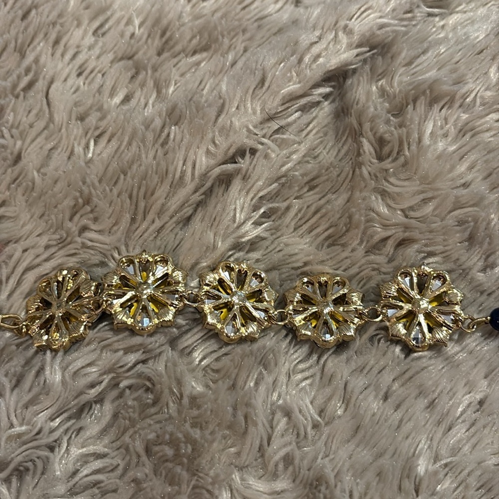 Talbots Yellow Blue Flower Rhinestone Adjustable Statement Goldtone Necklace - Picture 5 of 5